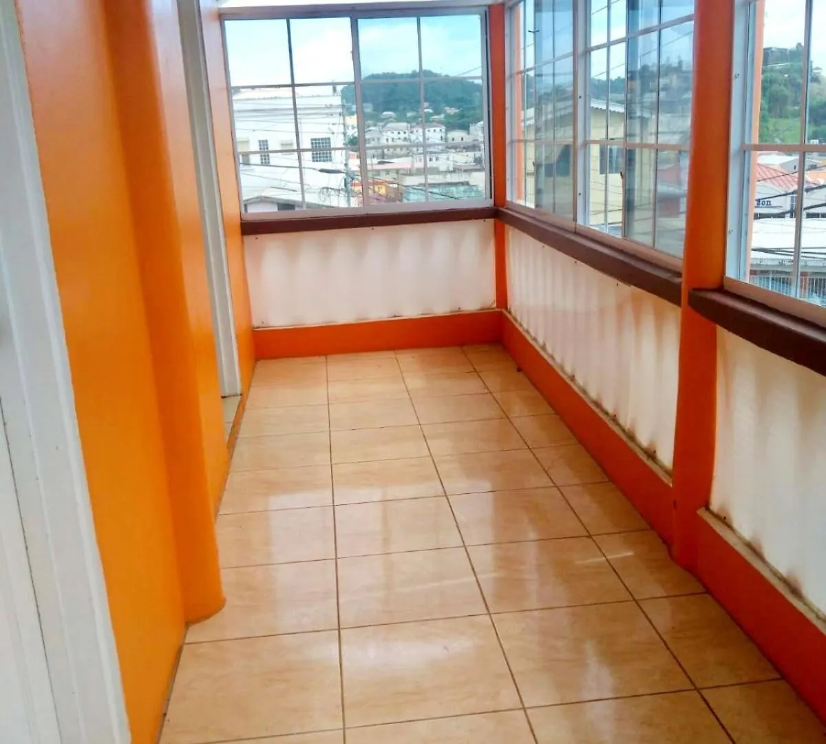 Orange Building 1 Appartement St. George's